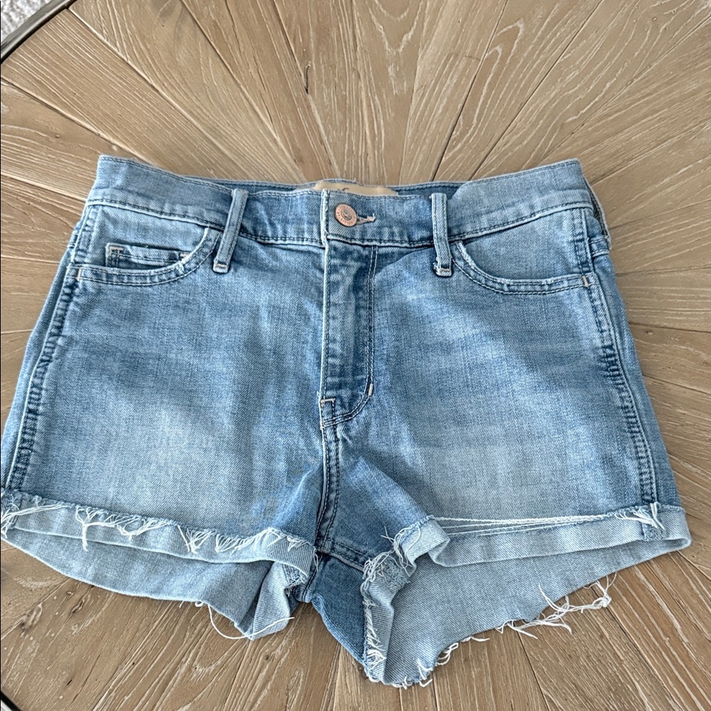 Hollister high rise jean short  size 1 /25 Denim Blue raw hem 2” inseam